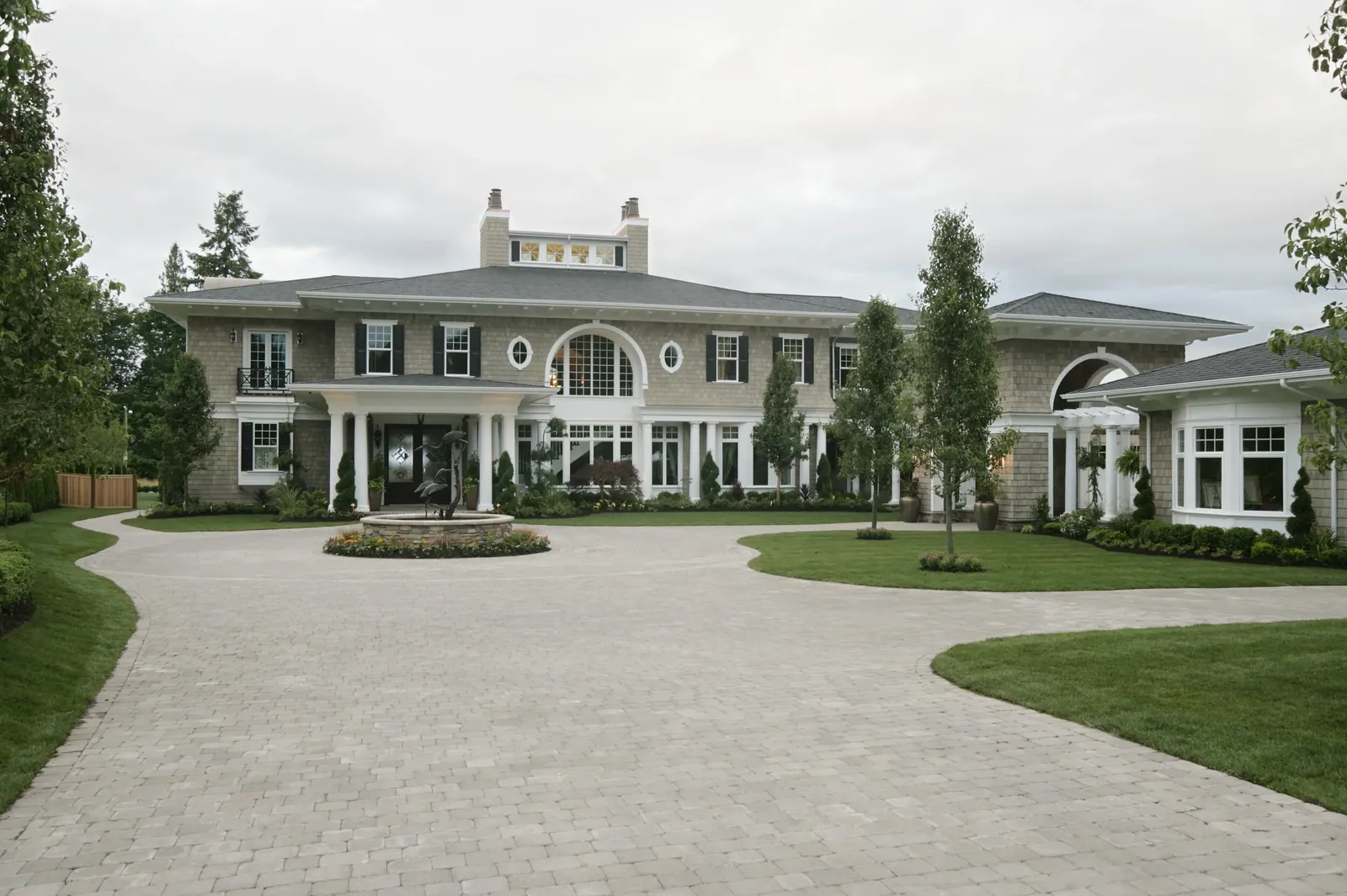 The Retreat at Water's Edge