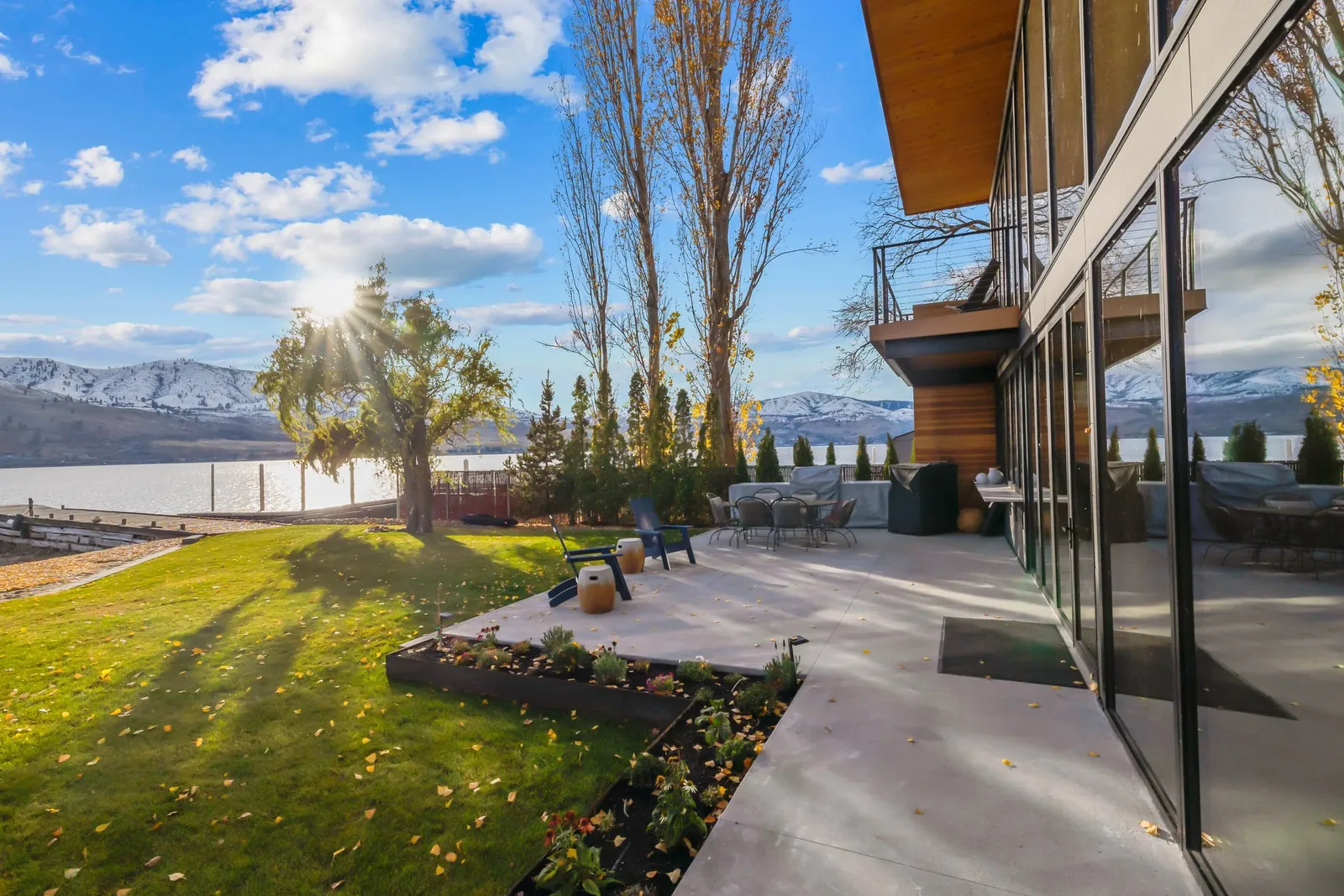 Why Fall is the Best Time to Start Building Your Dream Home in Lake Chelan